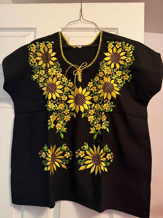 Mexican embroidered shirt Blusa bordada mexicana