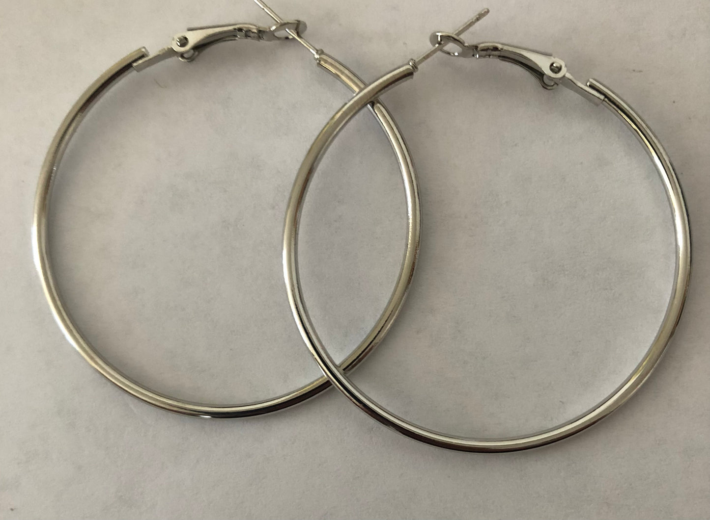 Jewelry set - Wire beaded bracelet and ring and a pair of hoops