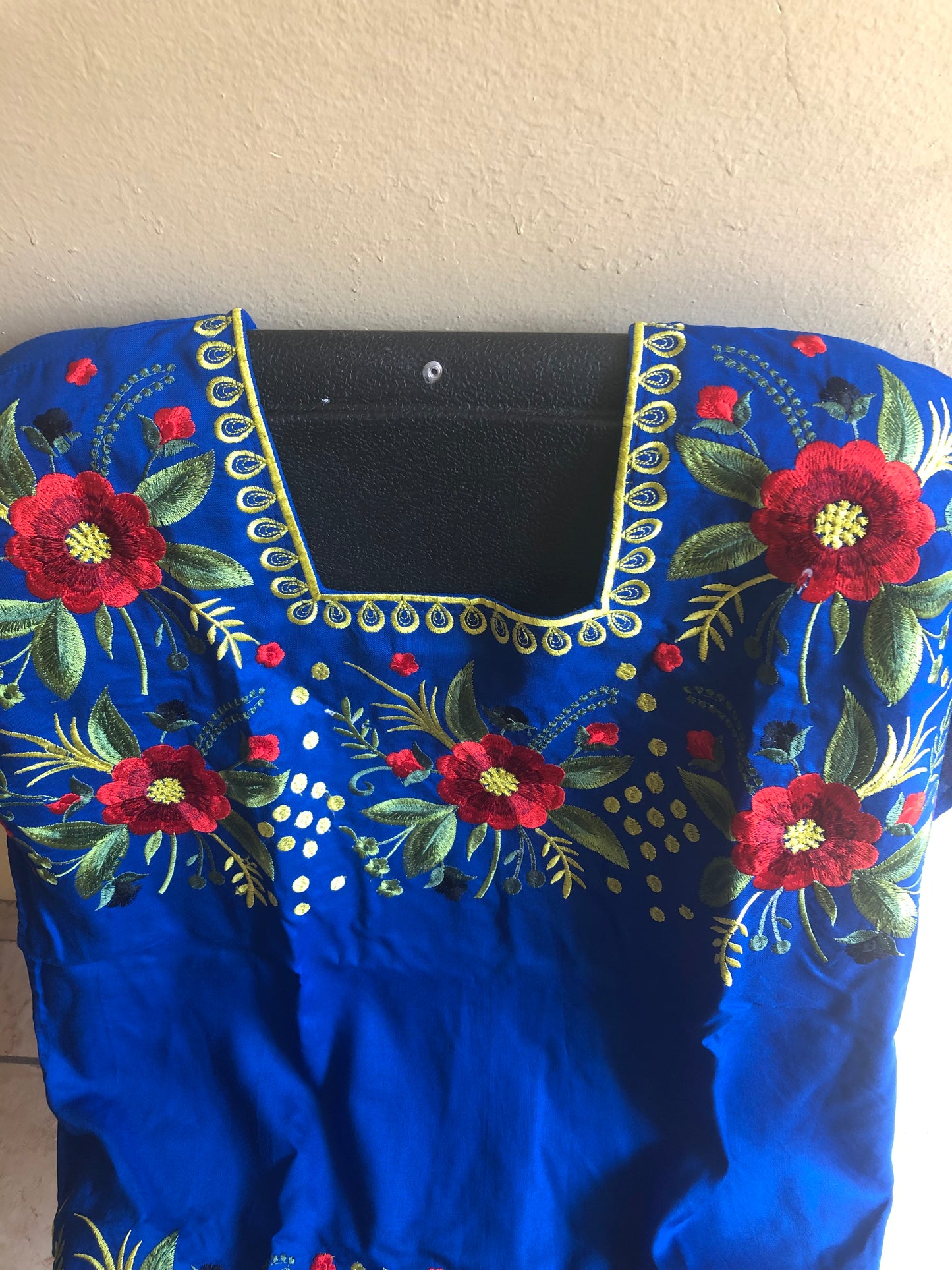 Mexican embroidered shirt Blusa bordada mexicana