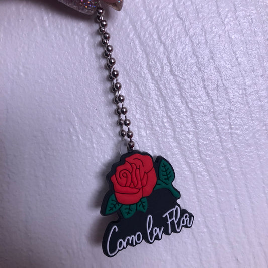 Como la flor keychain