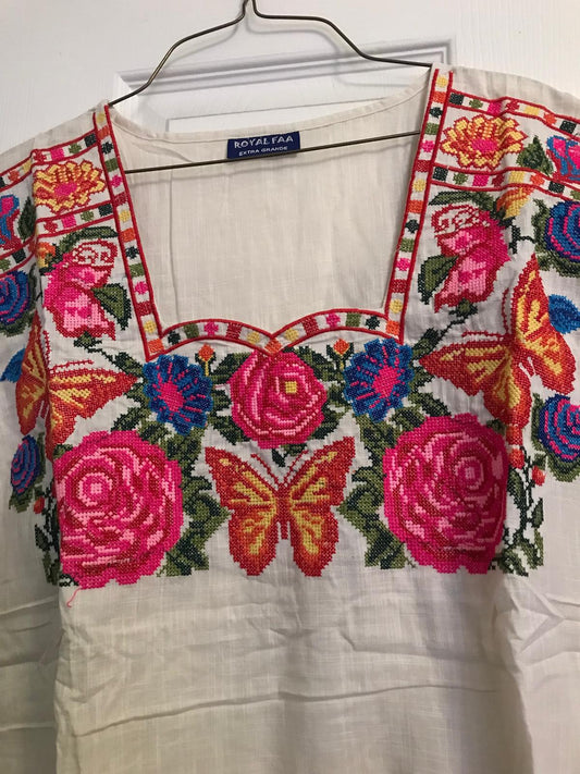 Mexican embroidered shirt Blusa bordada mexicana