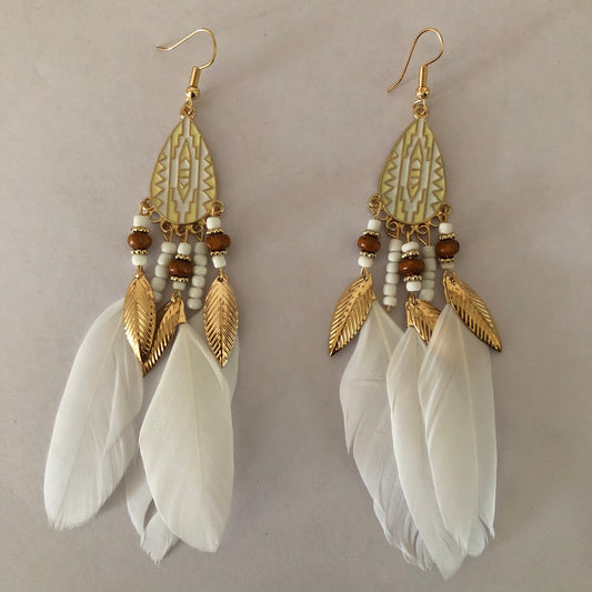 Drop dangle earrings with feathers