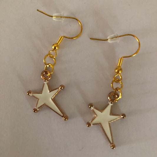 Star-shaped earrings