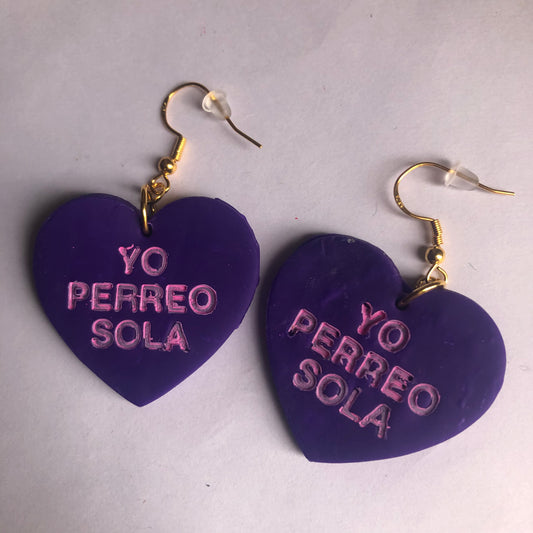 Yo perreo sola polymer clay heart-shaped earrings